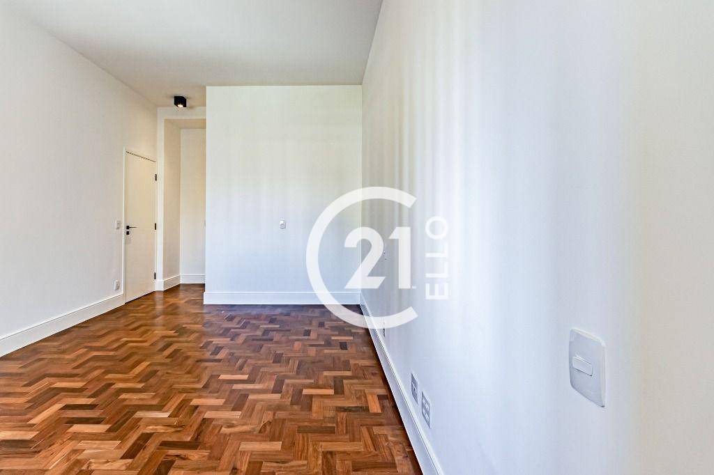 Apartamento à venda com 3 quartos, 212m² - Foto 14