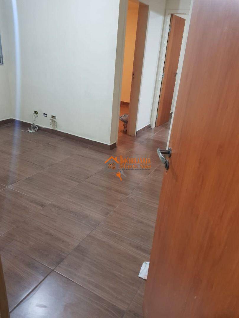 Apartamento para alugar com 2 quartos, 45m² - Foto 4