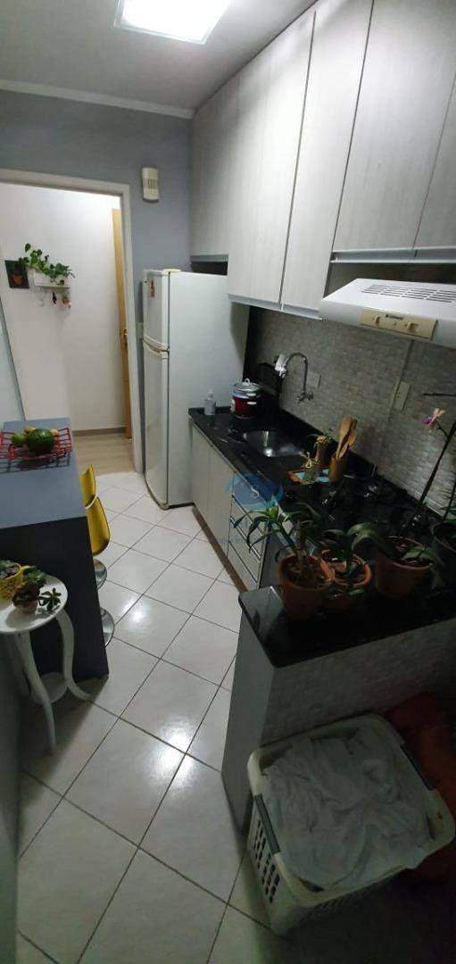 Apartamento à venda com 2 quartos, 56m² - Foto 22