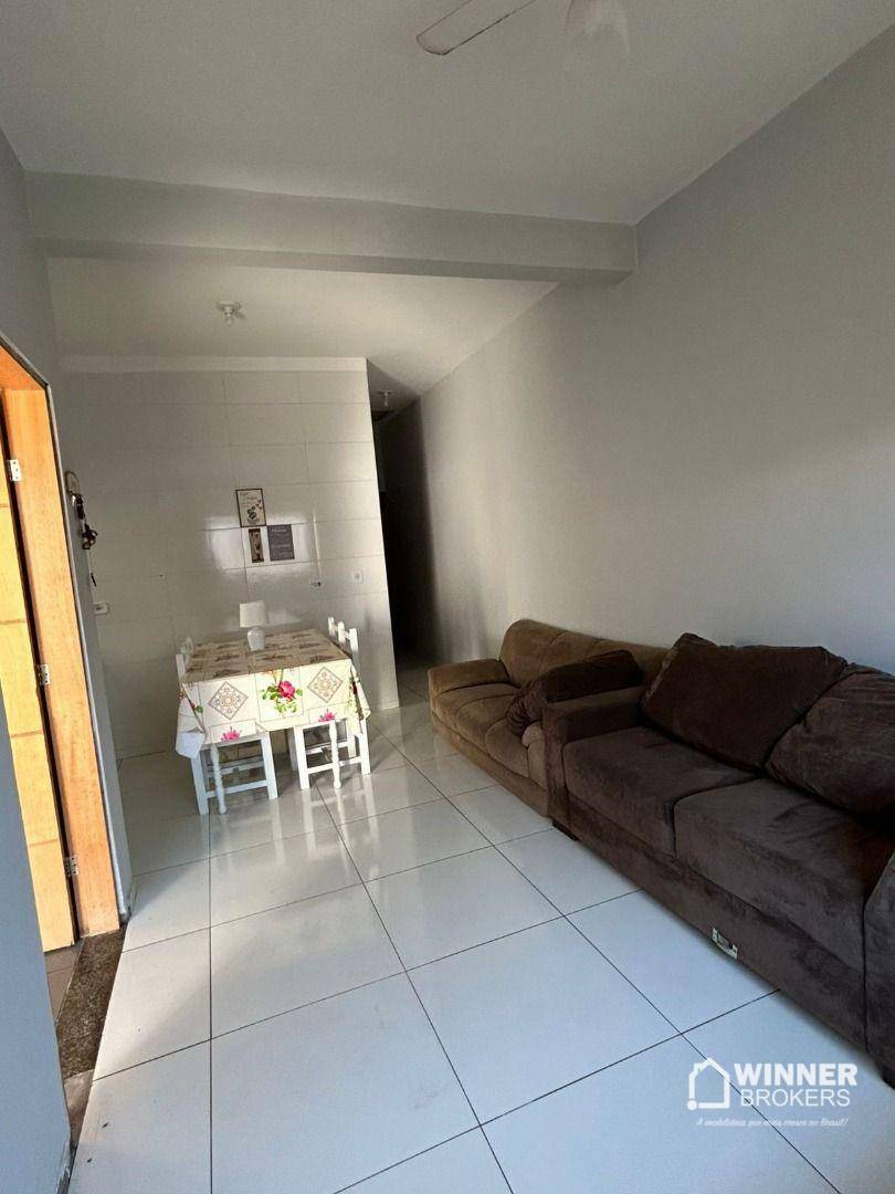 Casa à venda com 2 quartos, 70m² - Foto 3
