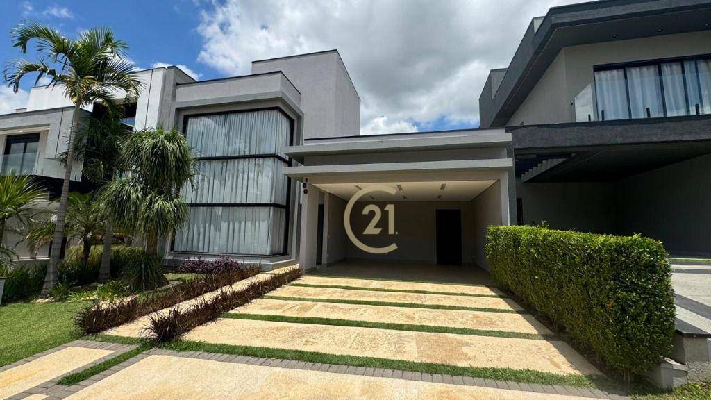 Casa de Condomínio à venda com 4 quartos, 225m² - Foto 1