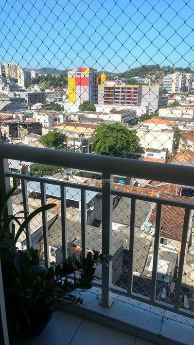 Apartamento à venda com 2 quartos, 75m² - Foto 9