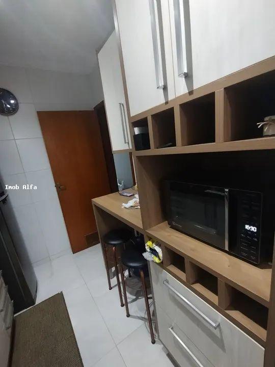 Apartamento à venda com 2 quartos, 64m² - Foto 10