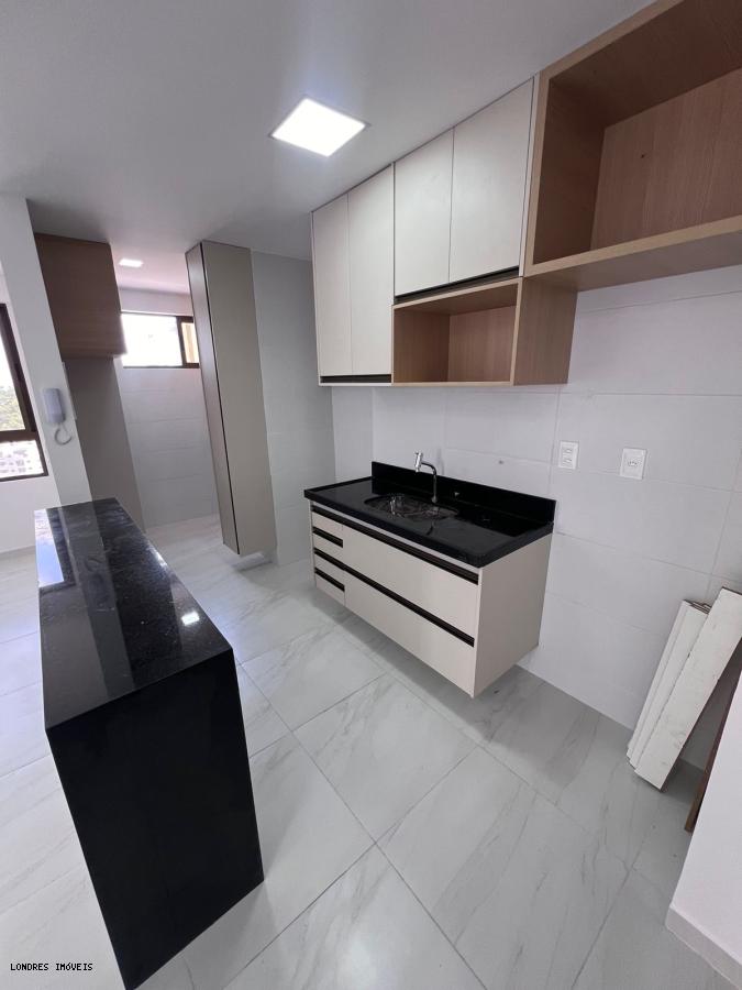 Apartamento para alugar com 2 quartos, 77m² - Foto 12