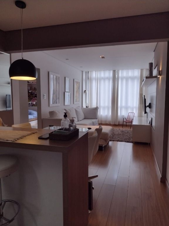 Apartamento à venda com 2 quartos, 83m² - Foto 2