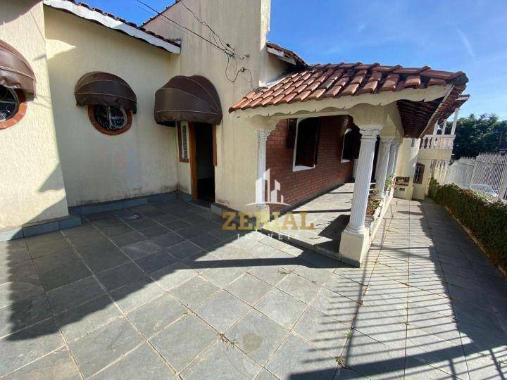 Sobrado à venda e aluguel com 3 quartos, 275m² - Foto 18
