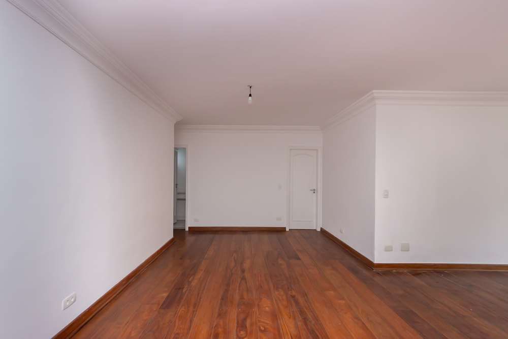 Apartamento à venda com 3 quartos, 165m² - Foto 2