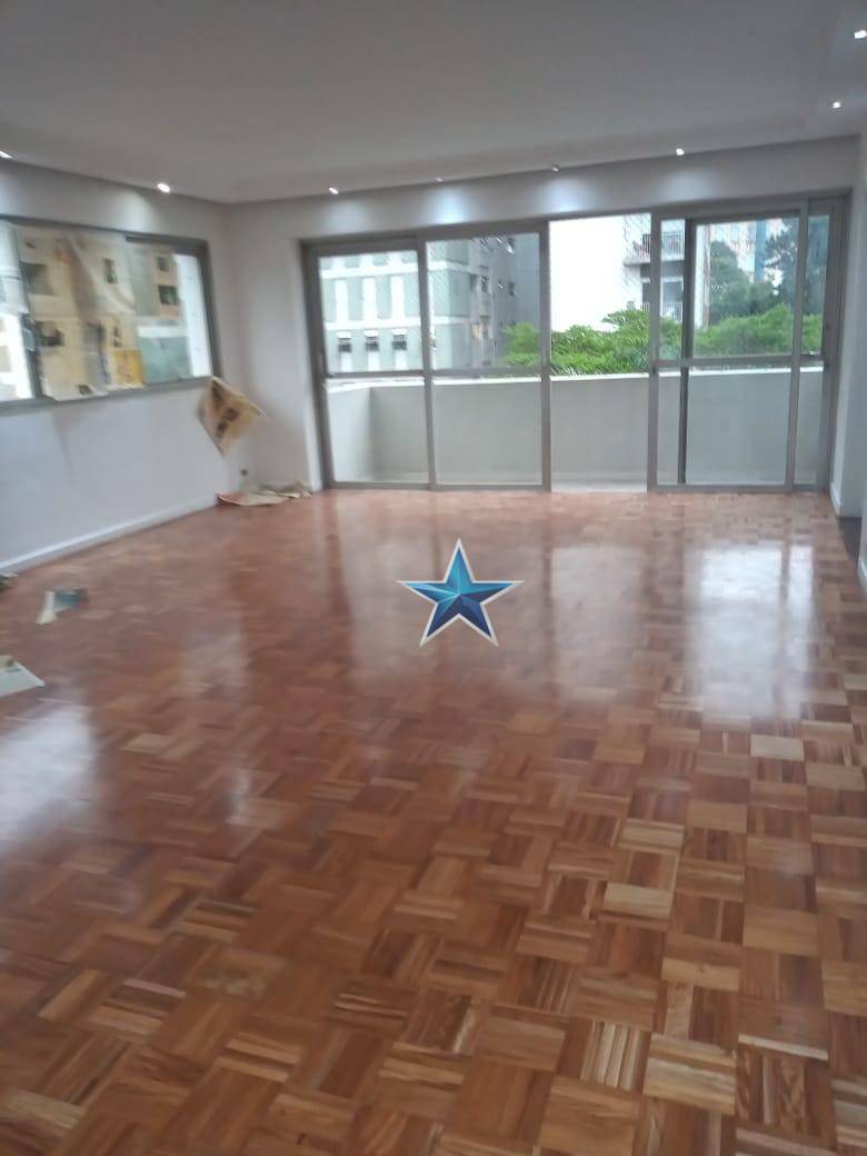 Apartamento para alugar com 4 quartos, 168m² - Foto 1