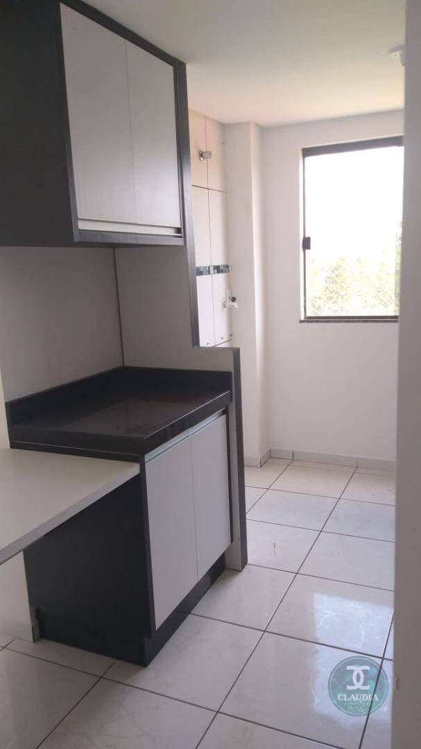 Apartamento à venda com 2 quartos, 72m² - Foto 3