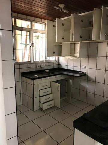 Casa à venda com 2 quartos, 1m² - Foto 2