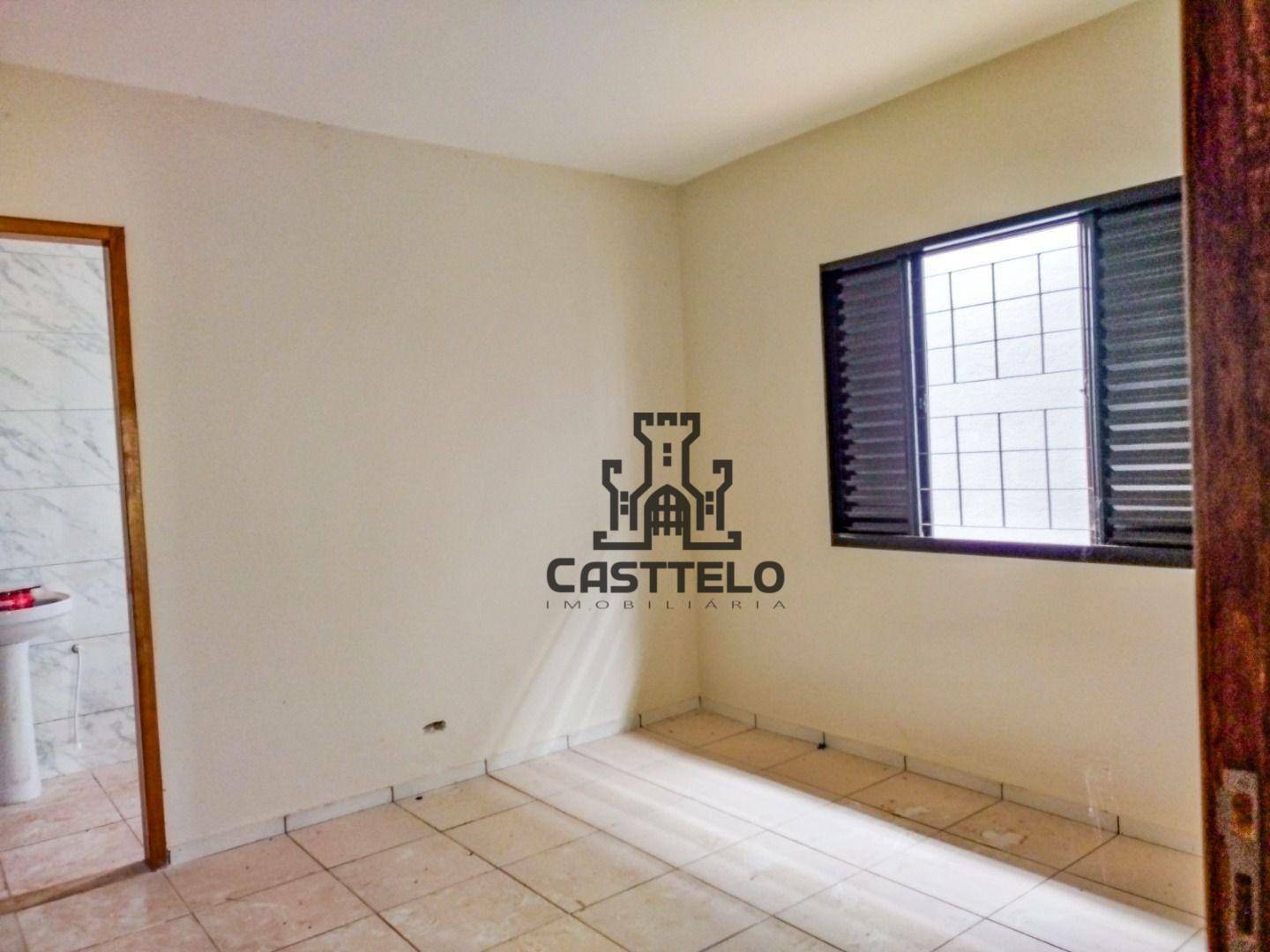 Casa à venda com 2 quartos, 70m² - Foto 5