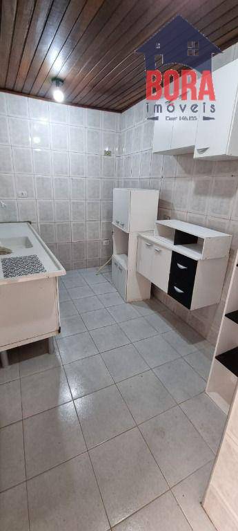 Casa à venda com 3 quartos, 70m² - Foto 12