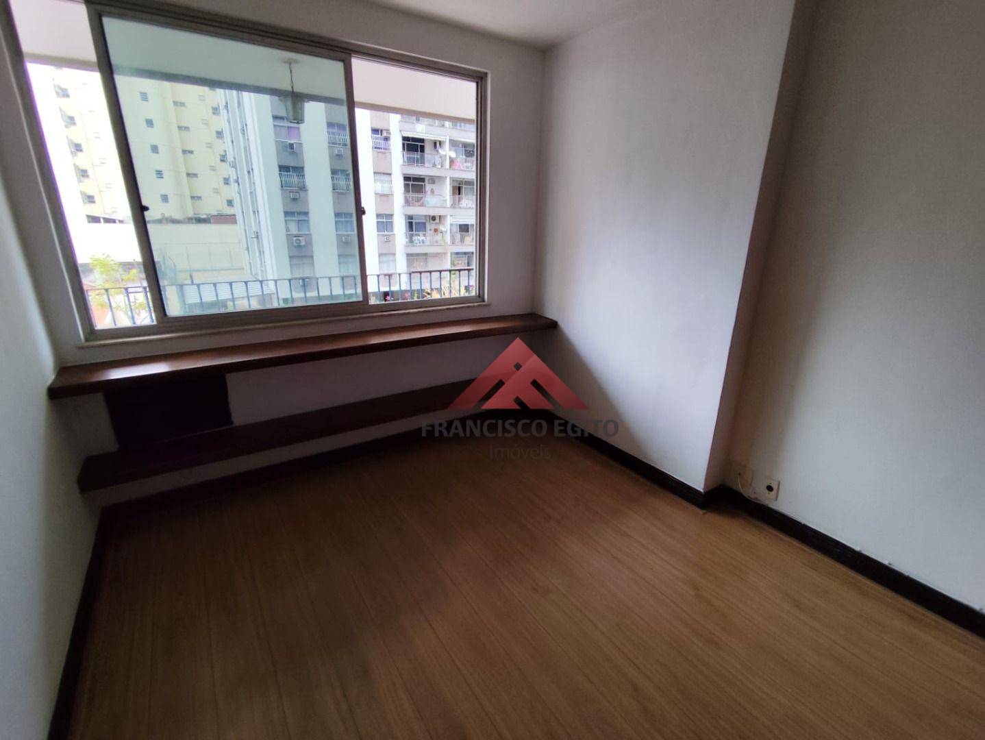 Apartamento à venda com 3 quartos, 121m² - Foto 6