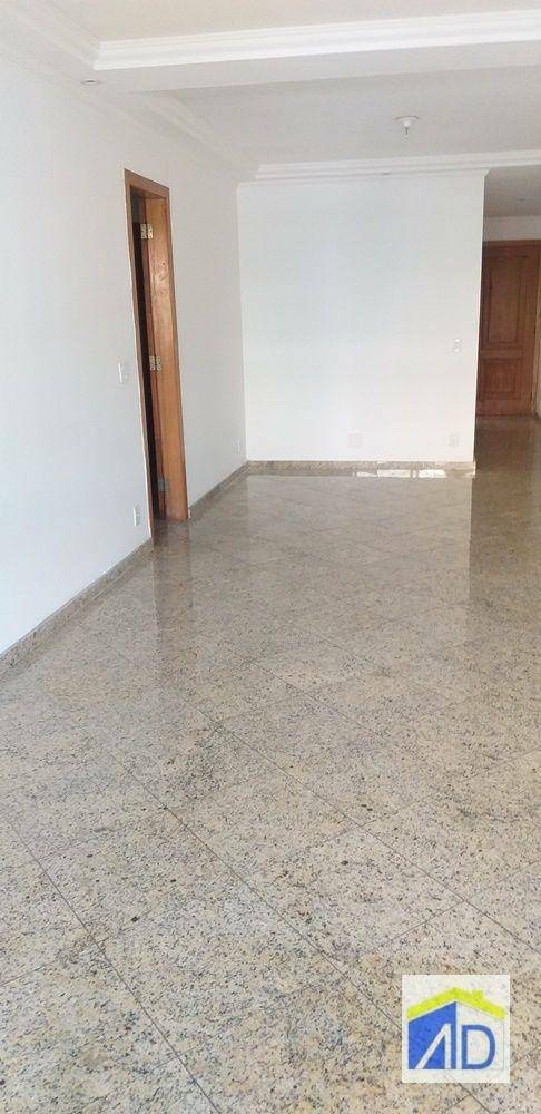 Apartamento à venda com 3 quartos, 110m² - Foto 8