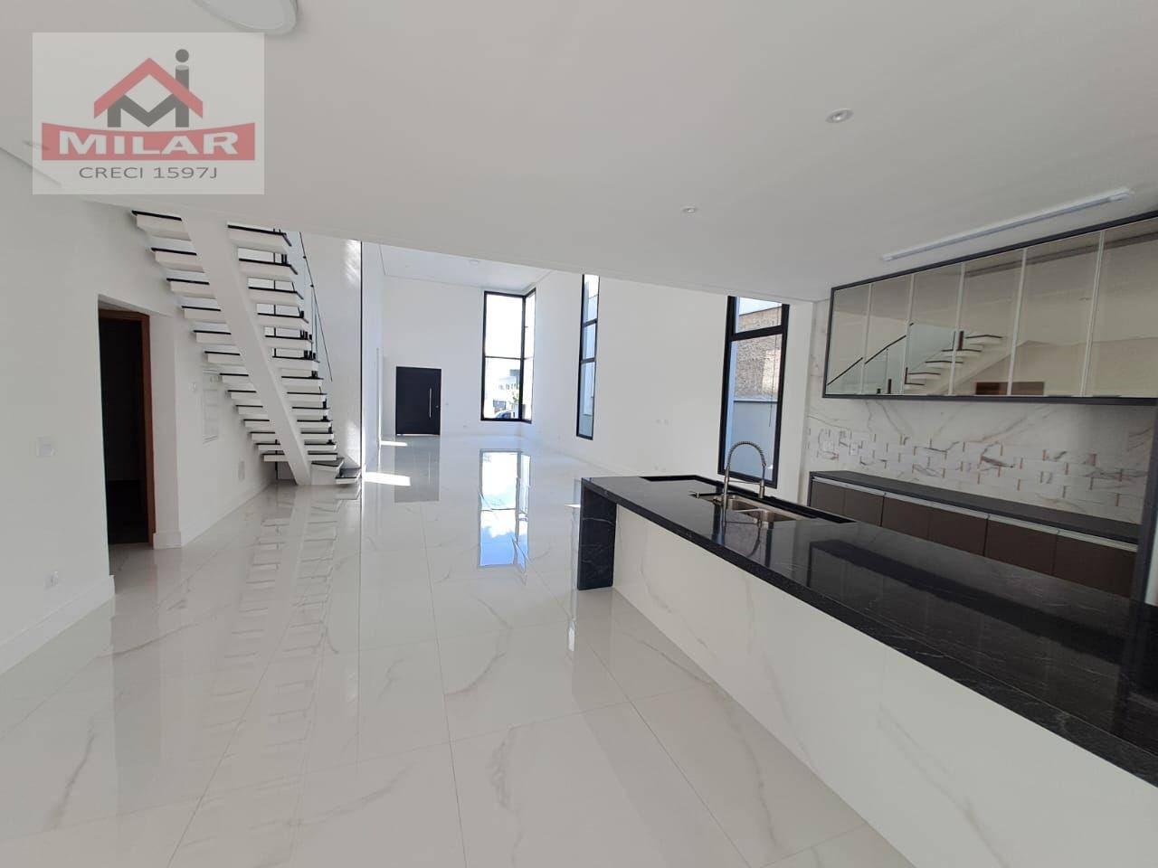 Sobrado, 3 quartos, 304 m² - Foto 5
