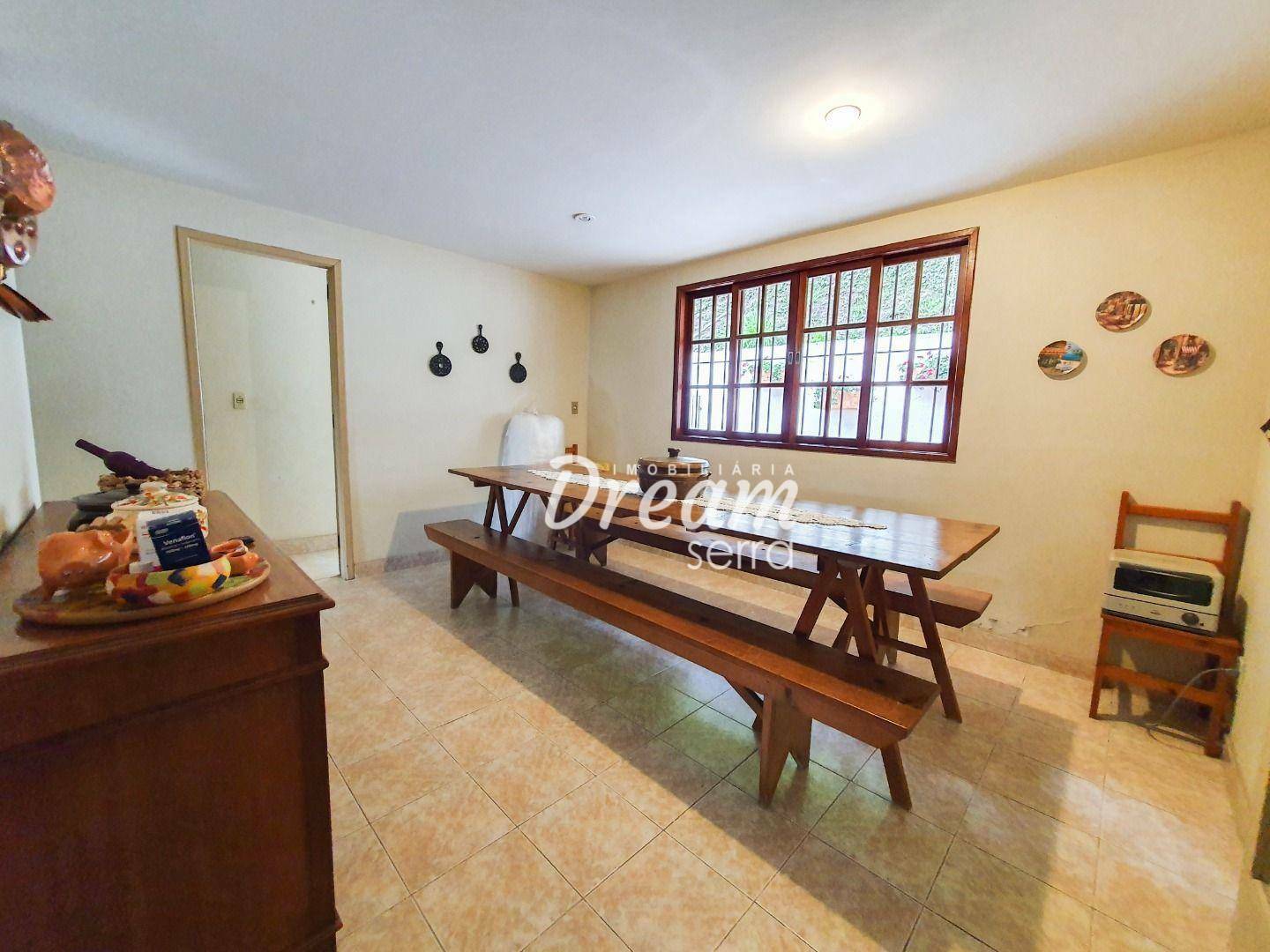 Casa à venda com 5 quartos, 243m² - Foto 26