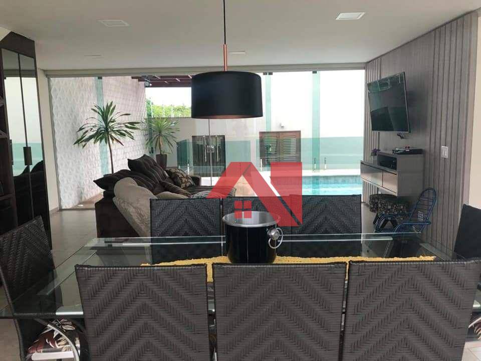 Casa à venda com 6 quartos, 700m² - Foto 3