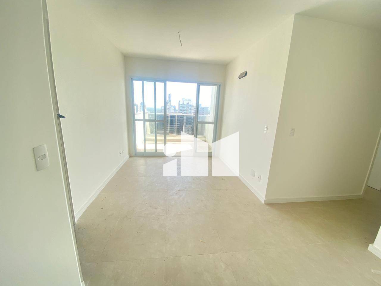 Apartamento à venda com 3 quartos, 73m² - Foto 3