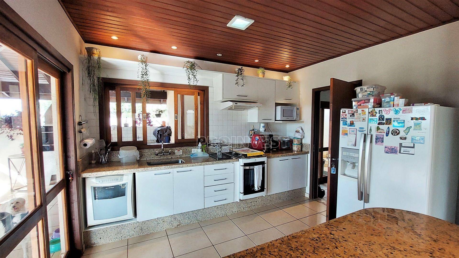 Casa de Condomínio à venda com 4 quartos, 300m² - Foto 12