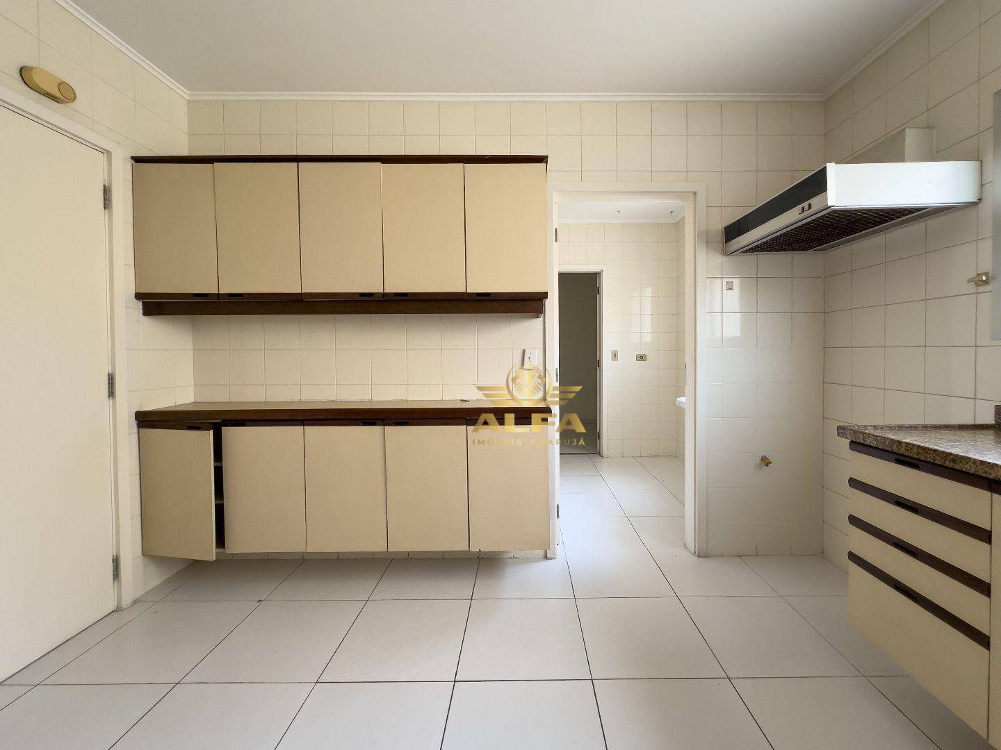 Apartamento à venda com 3 quartos, 135m² - Foto 19