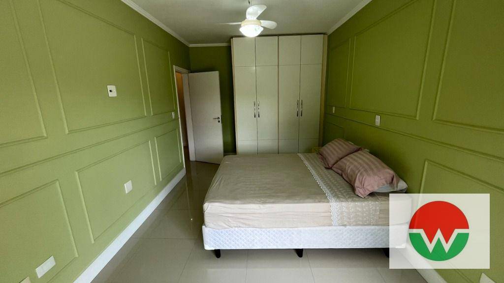 Casa de Condomínio à venda com 4 quartos, 377m² - Foto 13