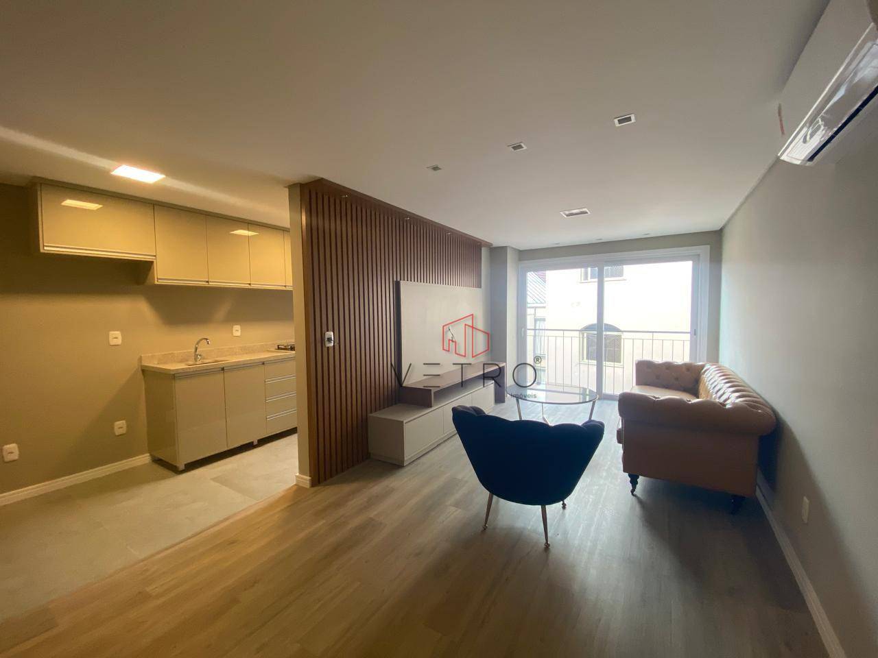 Apartamento à venda com 2 quartos, 77m² - Foto 1