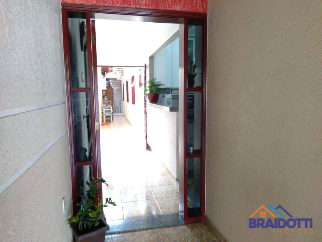 Casa à venda com 3 quartos, 130m² - Foto 17