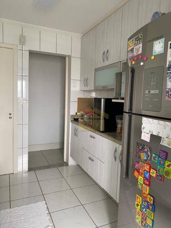 Apartamento à venda com 2 quartos, 65m² - Foto 9