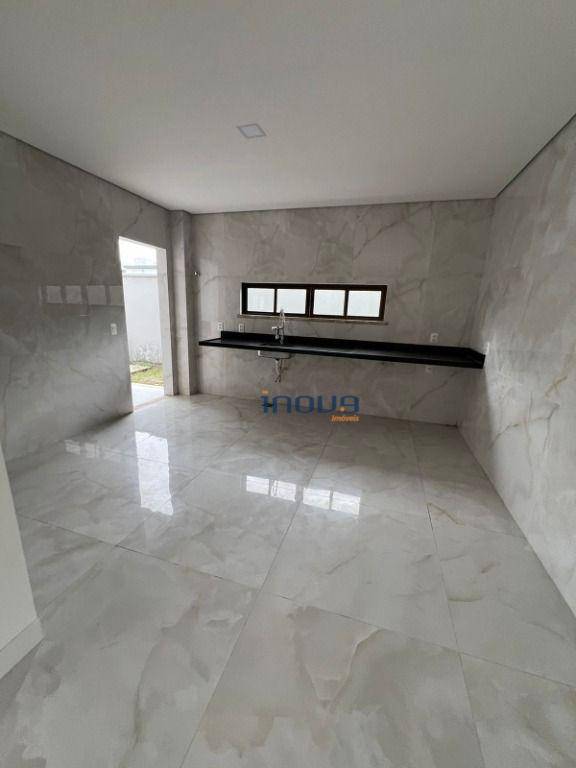 Casa de Condomínio à venda com 4 quartos, 230m² - Foto 12