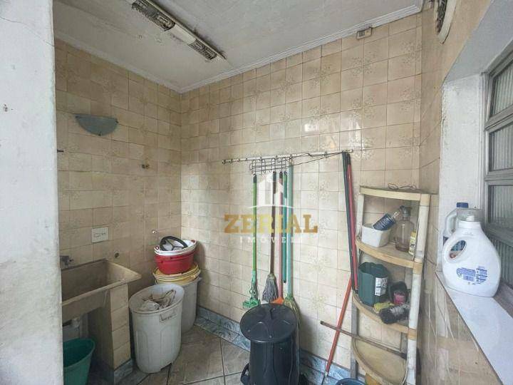 Sobrado à venda com 3 quartos, 212m² - Foto 34