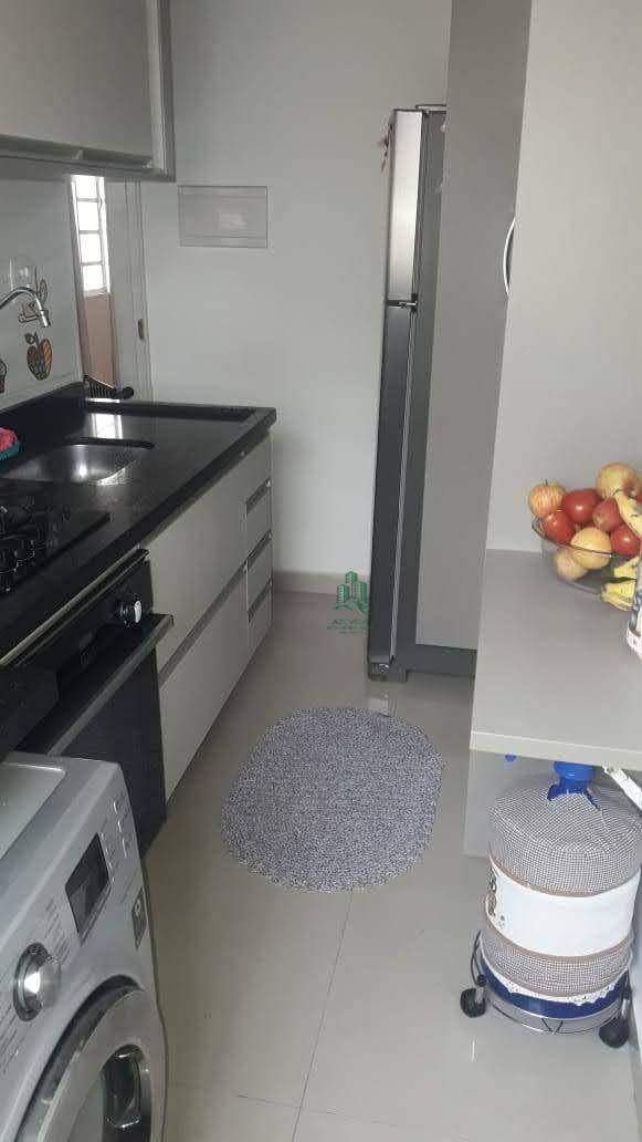 Apartamento à venda com 2 quartos, 43m² - Foto 4