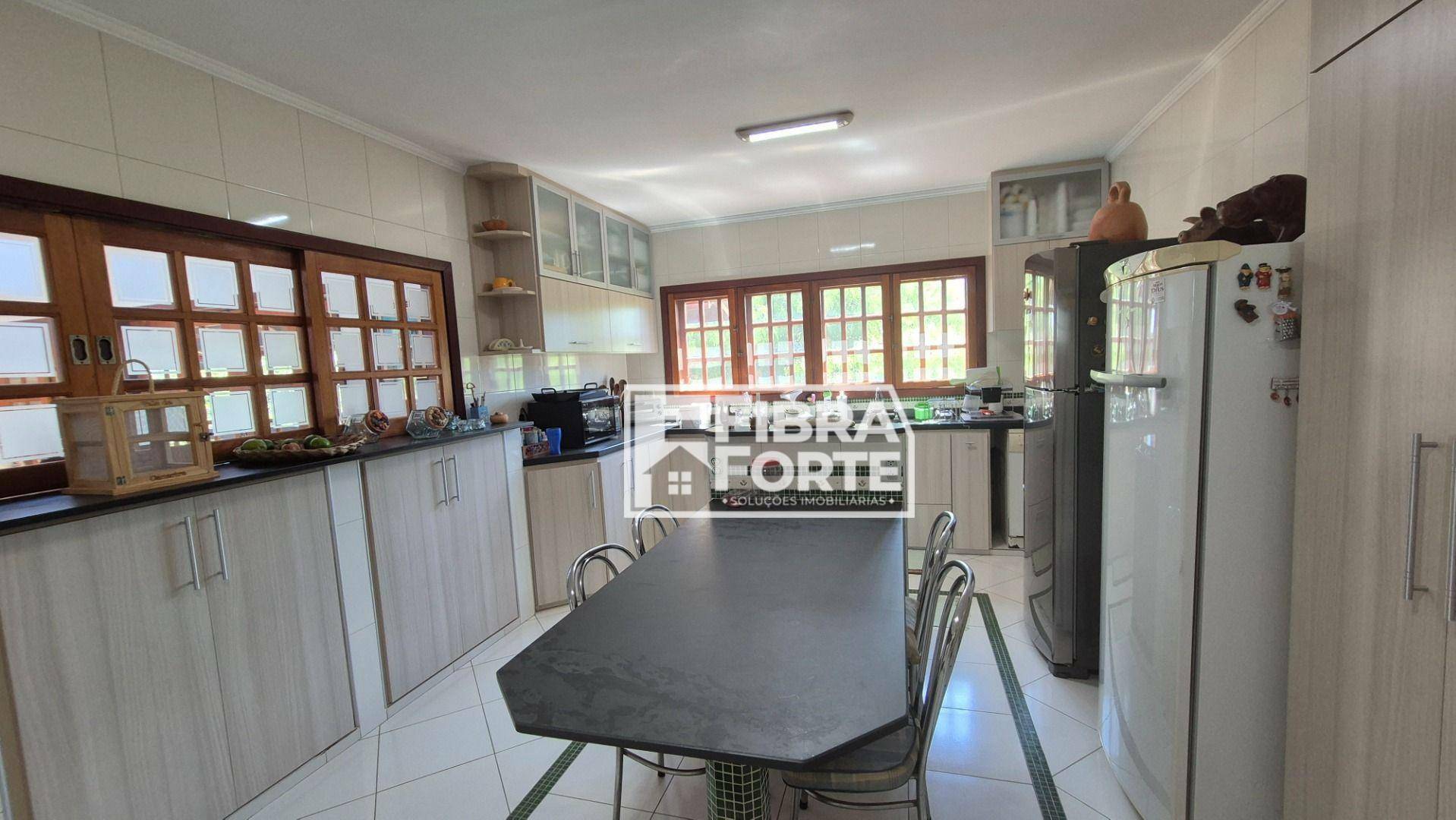 Chácara à venda com 5 quartos, 562m² - Foto 13