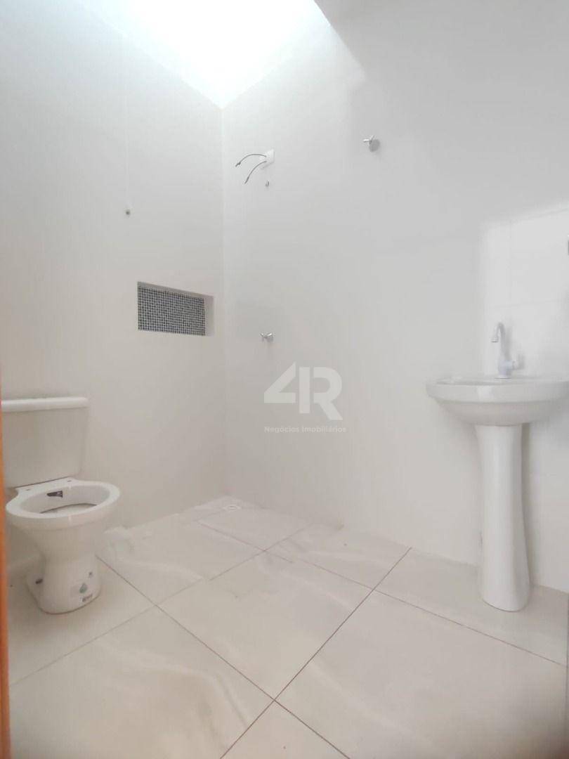 Casa à venda com 2 quartos, 54m² - Foto 8