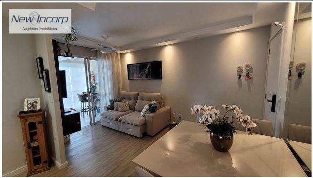 Apartamento à venda com 2 quartos, 64m² - Foto 1