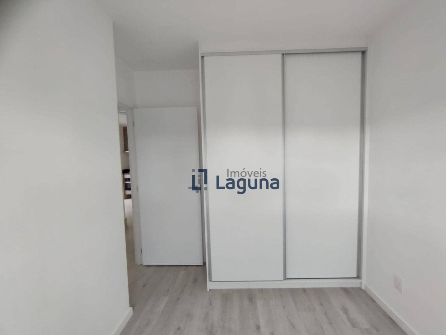 Apartamento à venda com 2 quartos, 70m² - Foto 23