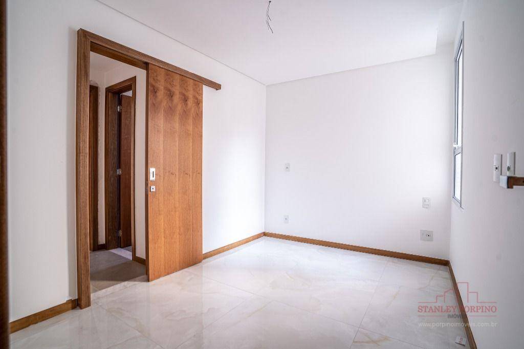 Apartamento à venda com 4 quartos, 114m² - Foto 5