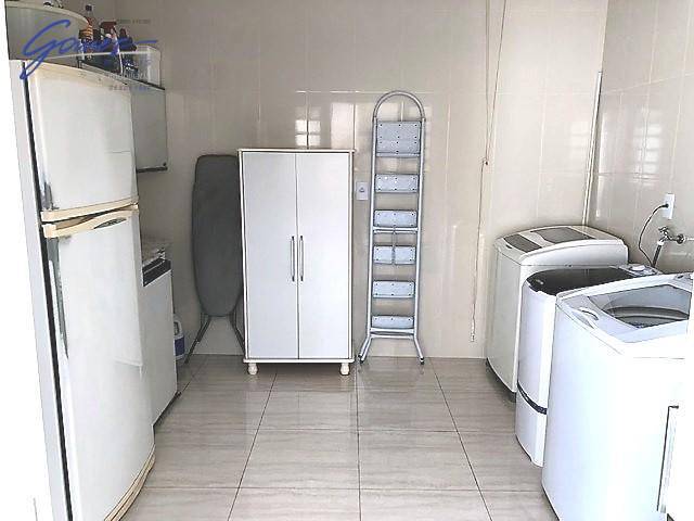 Sobrado à venda com 2 quartos, 244m² - Foto 17