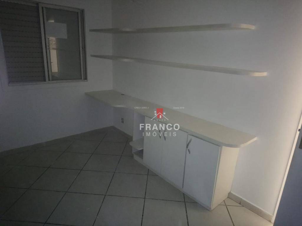 Apartamento à venda com 2 quartos, 62m² - Foto 11