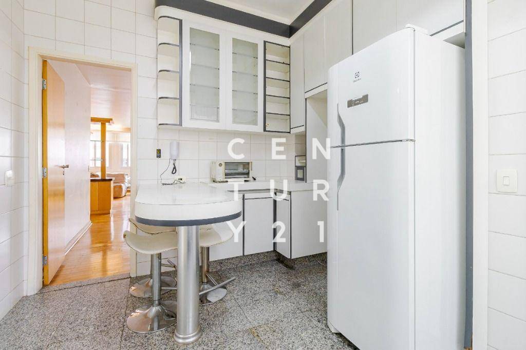 Apartamento à venda com 3 quartos, 153m² - Foto 10