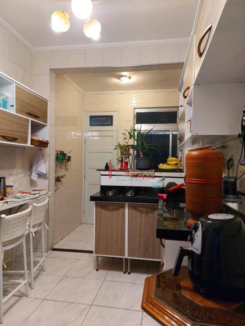 Apartamento à venda com 3 quartos, 122m² - Foto 4