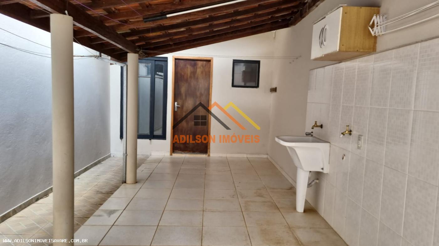 Casa para alugar com 3 quartos, 375m² - Foto 16