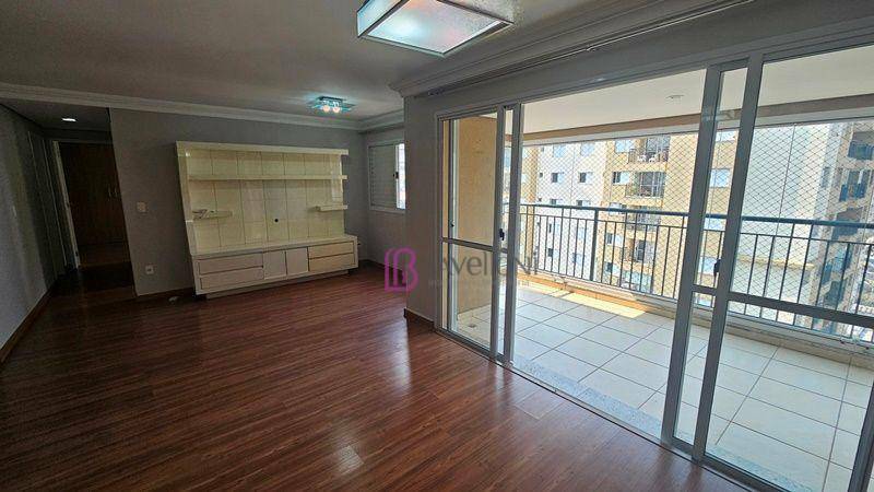 Apartamento para alugar com 3 quartos, 101m² - Foto 7