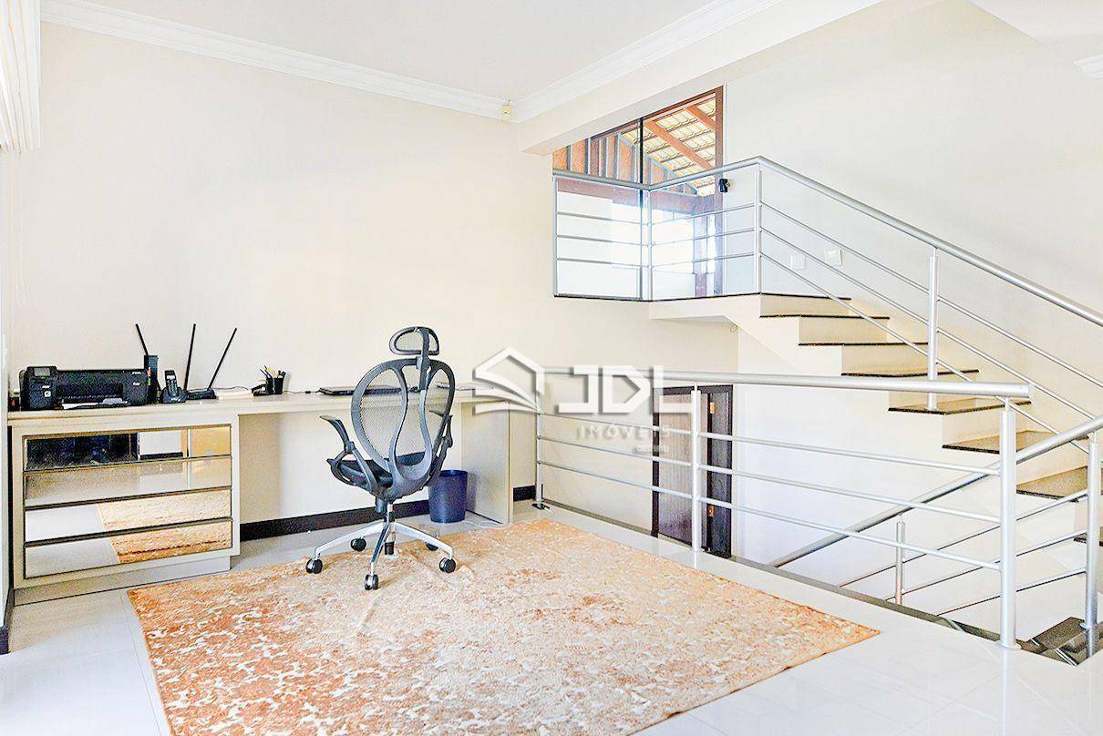 Casa à venda com 3 quartos, 490m² - Foto 25