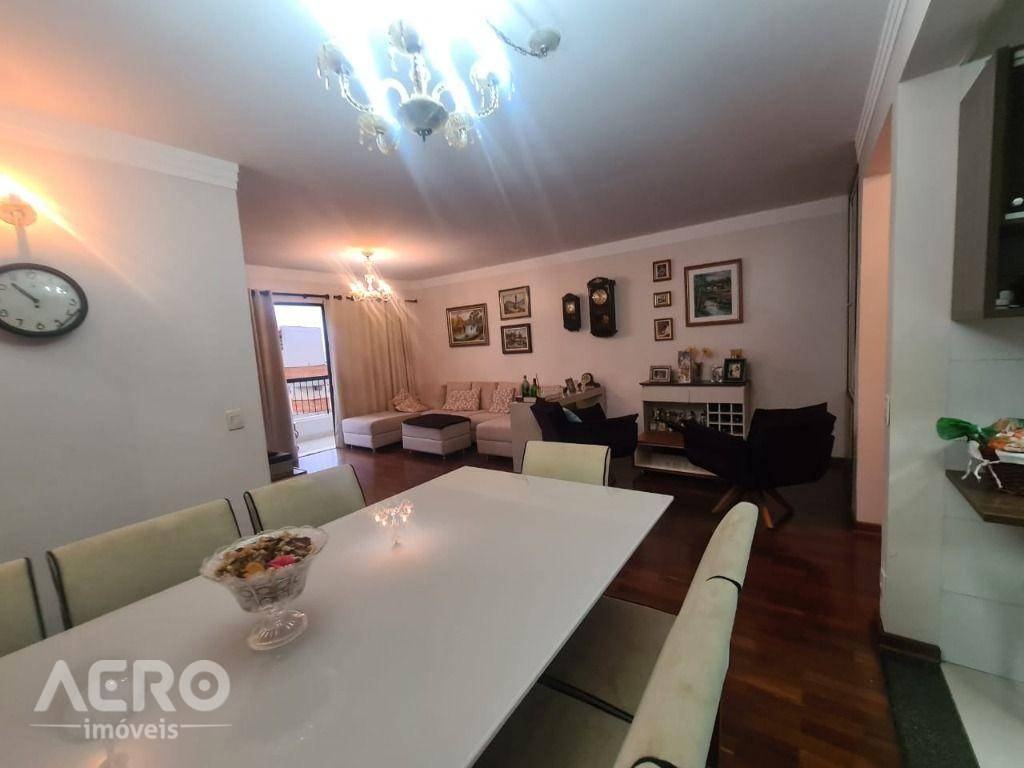 Apartamento à venda com 3 quartos, 140m² - Foto 13