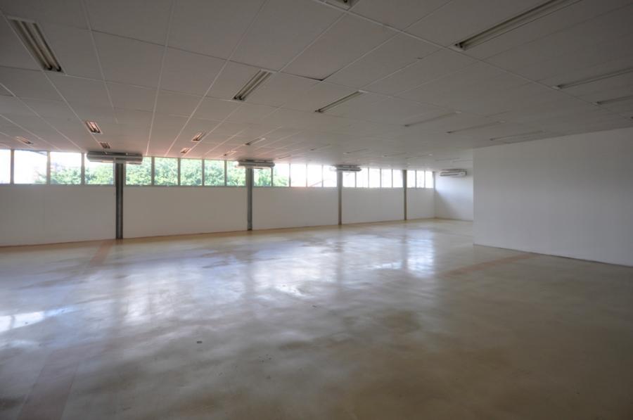 Prédio Inteiro para alugar com 9 quartos, 1970m² - Foto 14