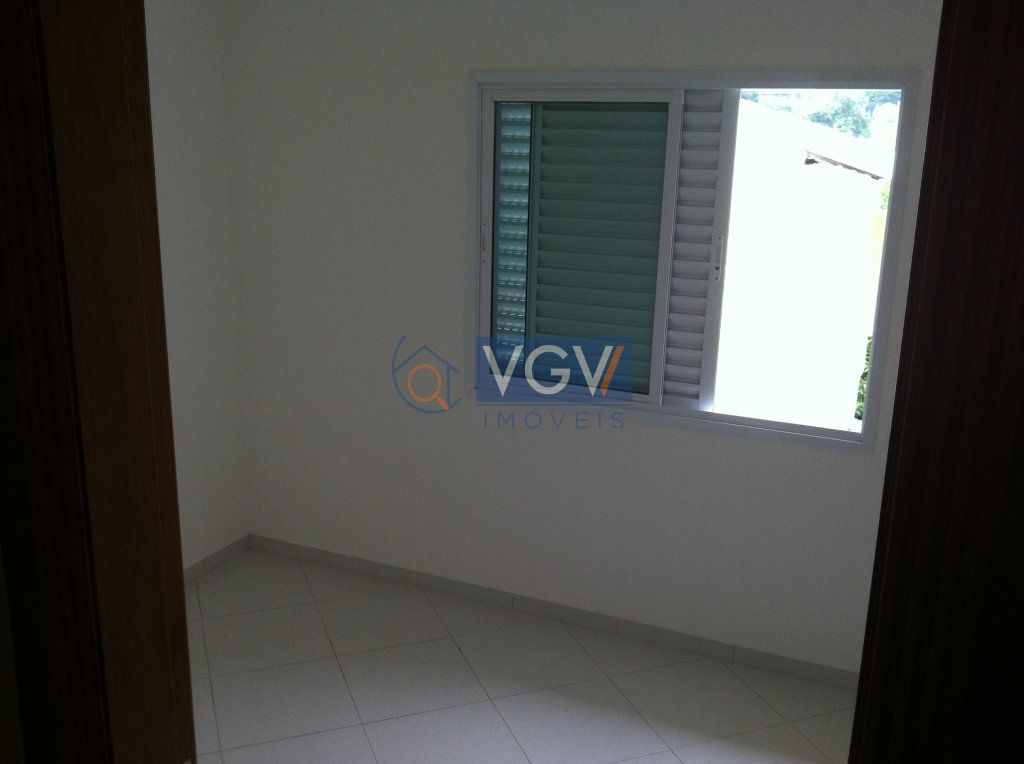 Casa à venda com 3 quartos, 124m² - Foto 9