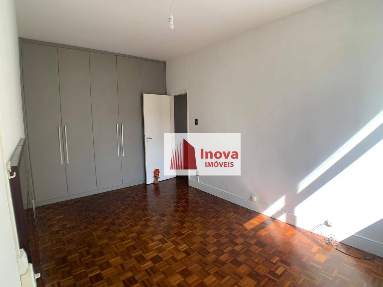 Apartamento à venda com 3 quartos, 134m² - Foto 6