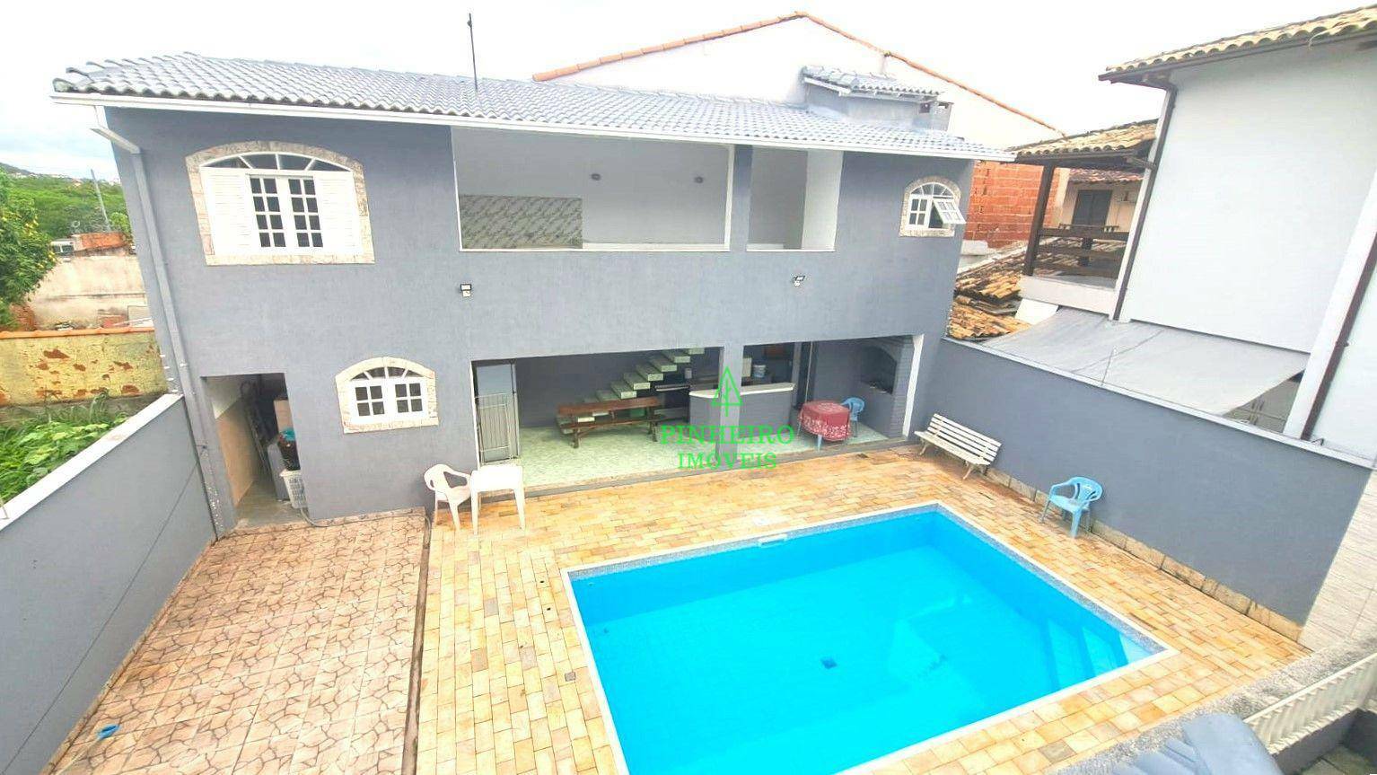 Casa à venda com 4 quartos, 351m² - Foto 3