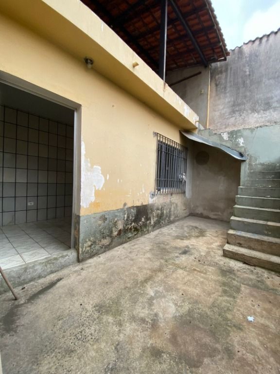 Sobrado à venda com 2 quartos, 90m² - Foto 1