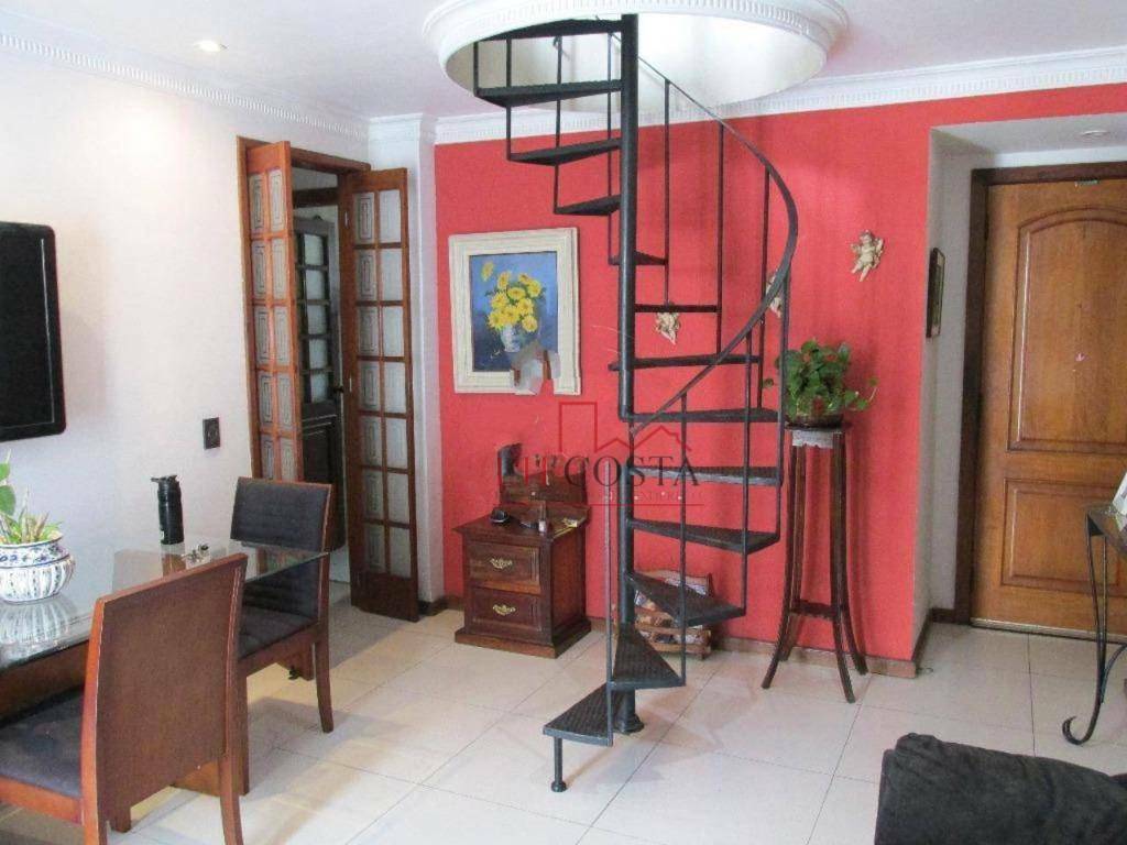 Cobertura à venda com 3 quartos, 202m² - Foto 2